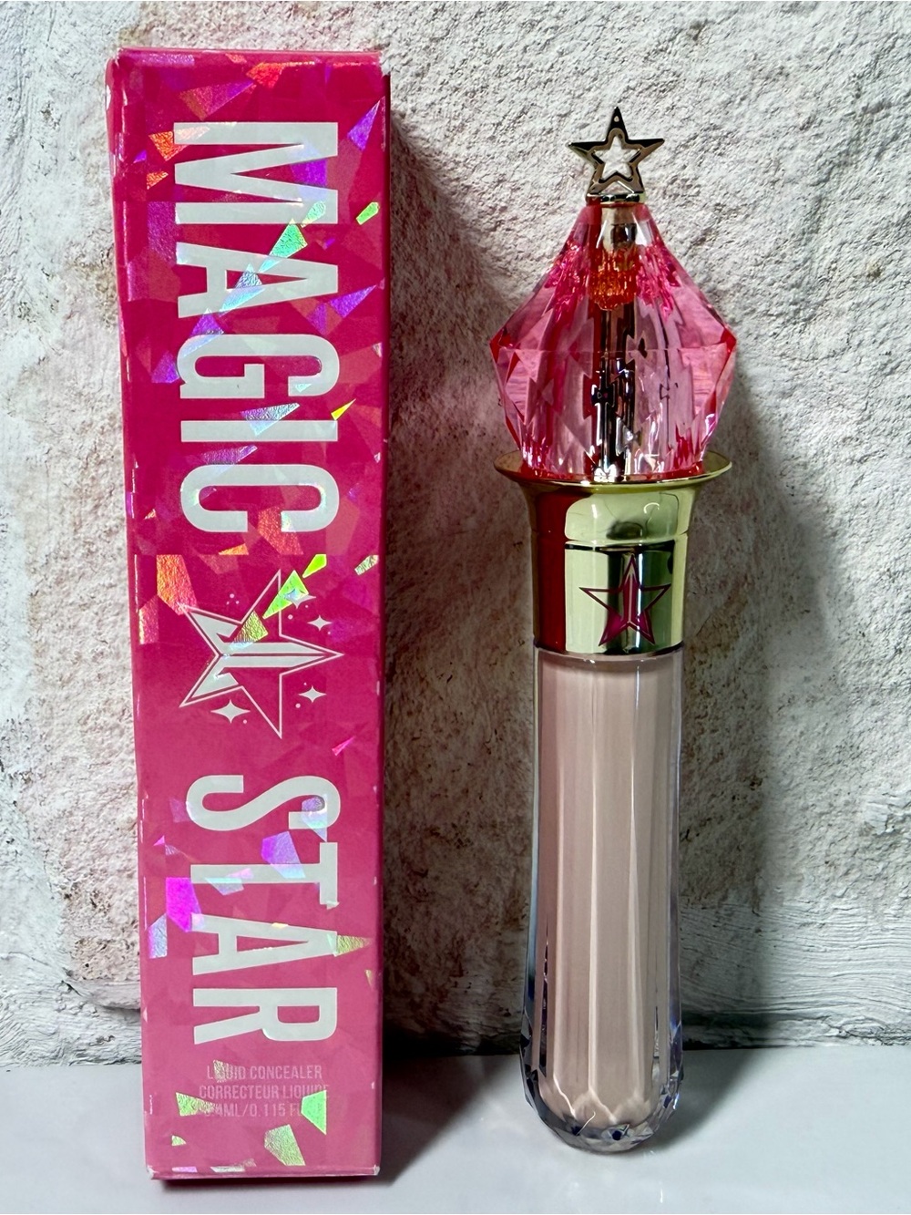 Jeffree Star Liquid Concealer - Pink & Gold Accents